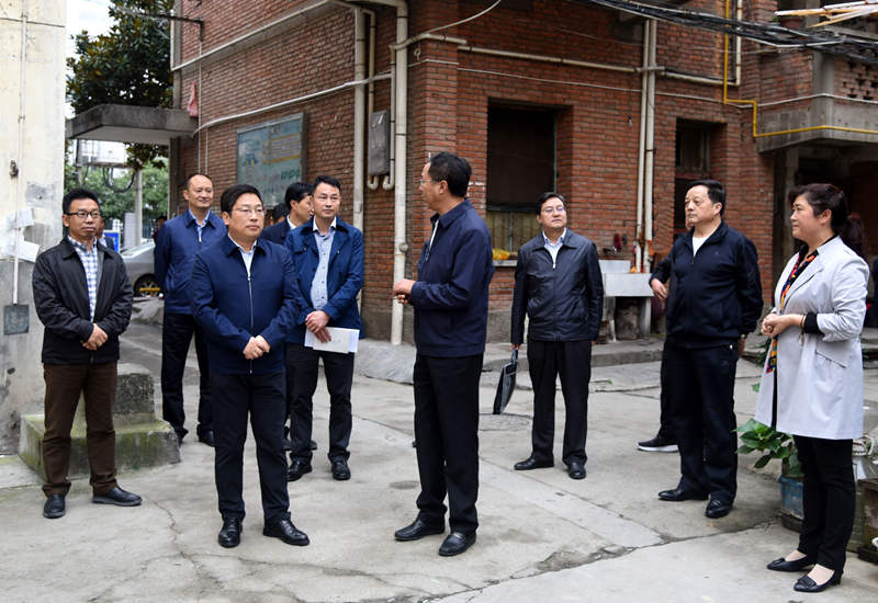 书记陈剑彬带队检查国家卫生县城创建工作进展,县委常委,常务副县长